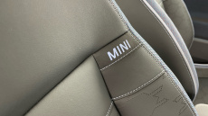 MINI Cooper 135kW E Classic [Level 1] 41kWh 3dr Auto Electric Hatchback